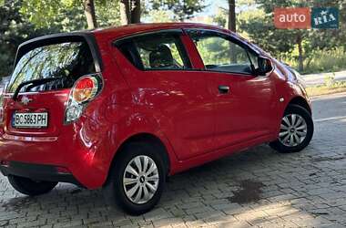 Хетчбек Chevrolet Spark 2011 в 