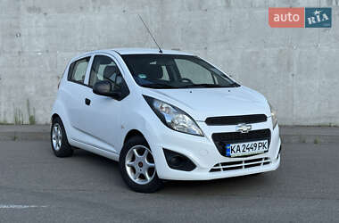 Хетчбек Chevrolet Spark 2014 в 