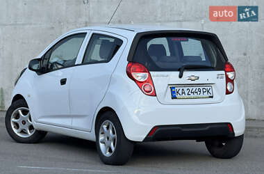 Хетчбек Chevrolet Spark 2014 в 