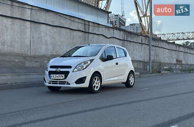 Хетчбек Chevrolet Spark 2014 в 