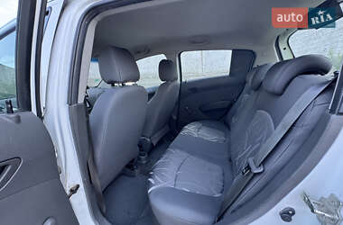 Хетчбек Chevrolet Spark 2014 в 