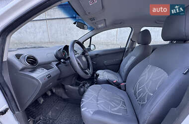 Хетчбек Chevrolet Spark 2014 в 