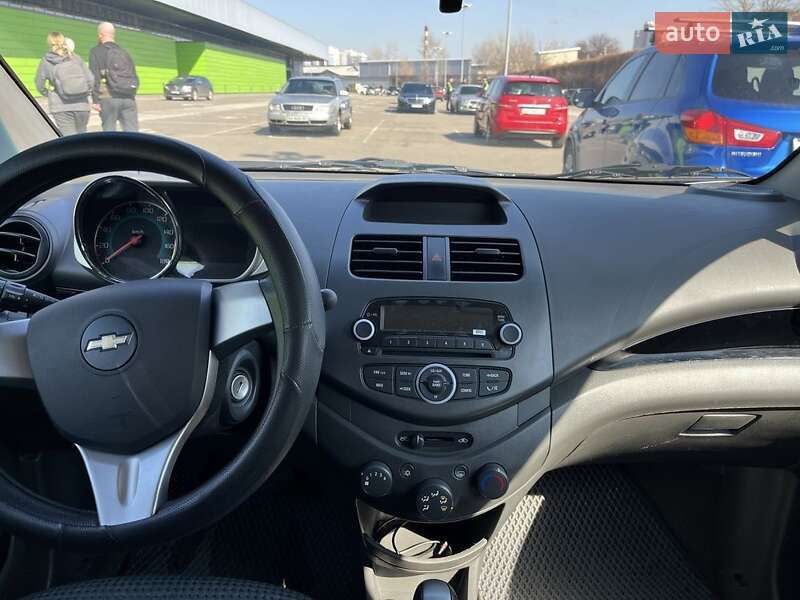 Хэтчбек Chevrolet Spark 2021 в Киеве