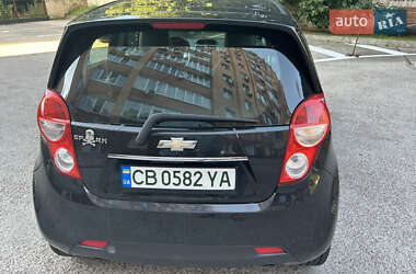 Хэтчбек Chevrolet Spark 2016 в 
