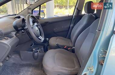 Хэтчбек Chevrolet Spark 2010 в 