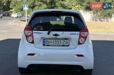 Хэтчбек Chevrolet Spark 2013 в 