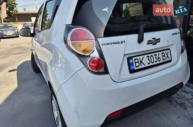 Хетчбек Chevrolet Spark 2013 в 