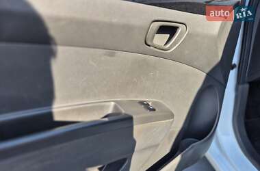 Хетчбек Chevrolet Spark 2013 в 
