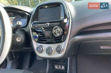 Хетчбек Chevrolet Spark 2016 в 