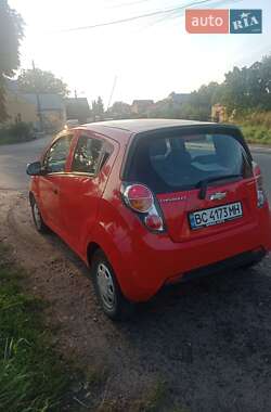 Хэтчбек Chevrolet Spark 2010 в 