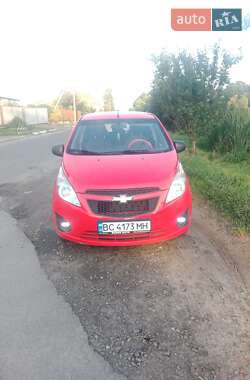 Хэтчбек Chevrolet Spark 2010 в 