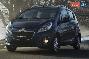 Хэтчбек Chevrolet Spark 2014 в Харькове Хэтчбек Chevrolet Spark 2014 в Харькове