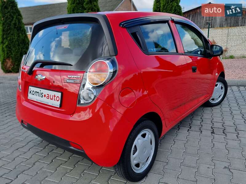 Хэтчбек Chevrolet Spark 2012 в Виннице