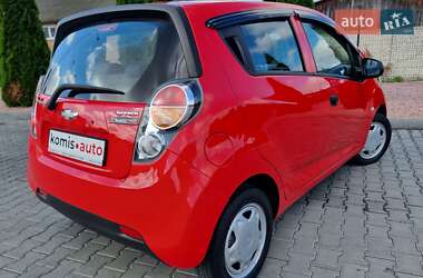 Хетчбек Chevrolet Spark 2012 в 