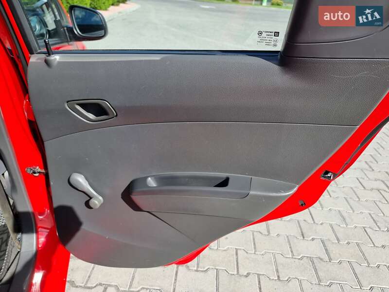 Хэтчбек Chevrolet Spark 2012 в Виннице