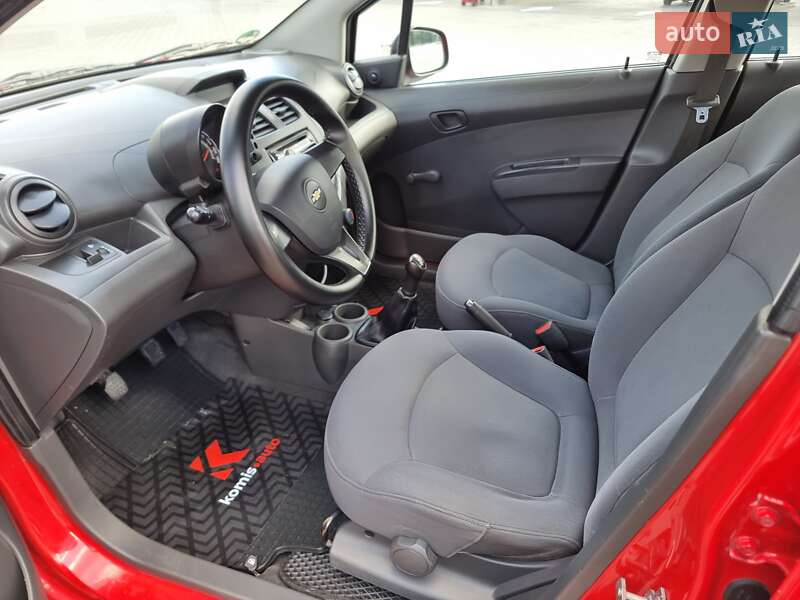 Хэтчбек Chevrolet Spark 2012 в Виннице