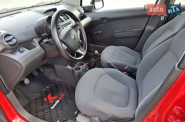 Хетчбек Chevrolet Spark 2012 в 