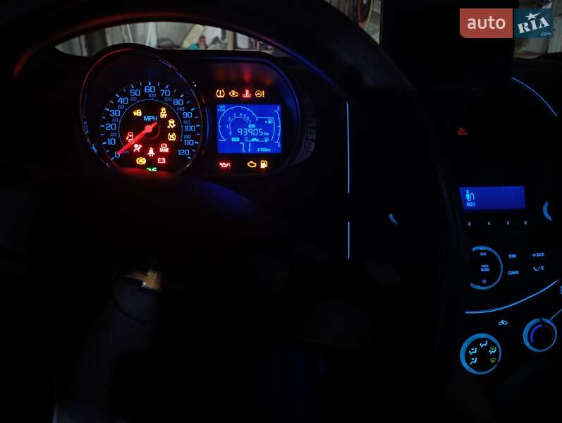 Хэтчбек Chevrolet Spark 2012 в Татарбунарах