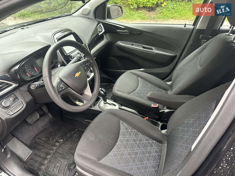 Хетчбек Chevrolet Spark 2019 в Львові