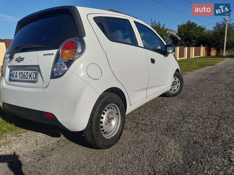 Хэтчбек Chevrolet Spark 2011 в Броварах фото 6 Хэтчбек Chevrolet Spark 2011 в Броварах