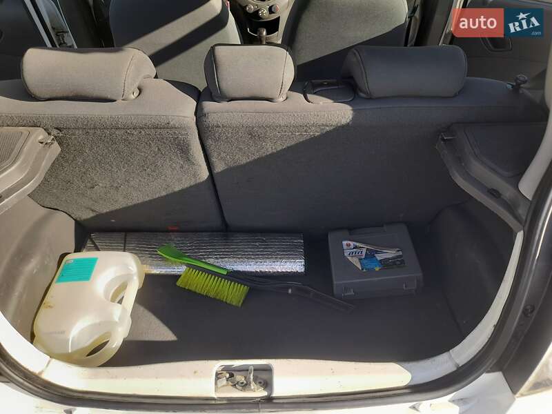 Хэтчбек Chevrolet Spark 2011 в Броварах фото 19 Хэтчбек Chevrolet Spark 2011 в Броварах