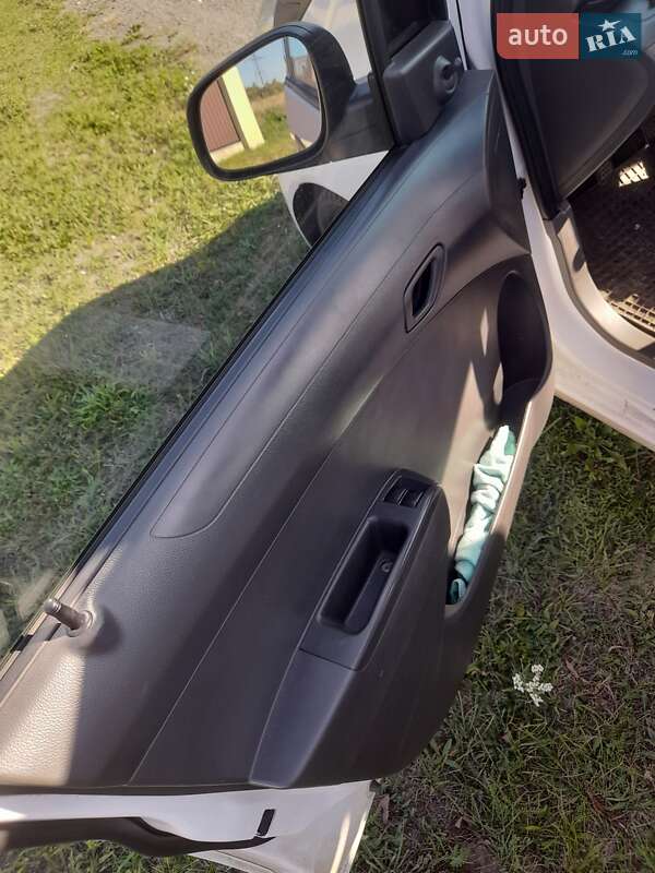 Хэтчбек Chevrolet Spark 2011 в Броварах фото 25 Хэтчбек Chevrolet Spark 2011 в Броварах