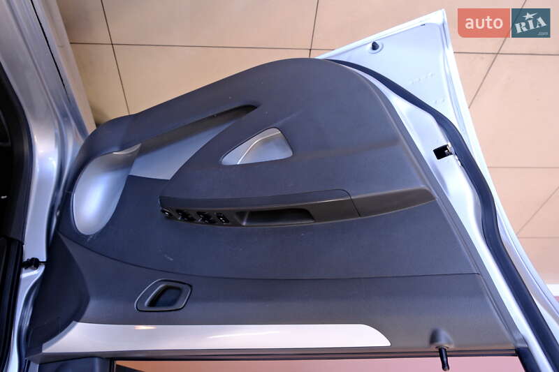 Хэтчбек Chevrolet Spark 2015 в Одессе