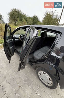 Хетчбек Chevrolet Spark 2011 в 