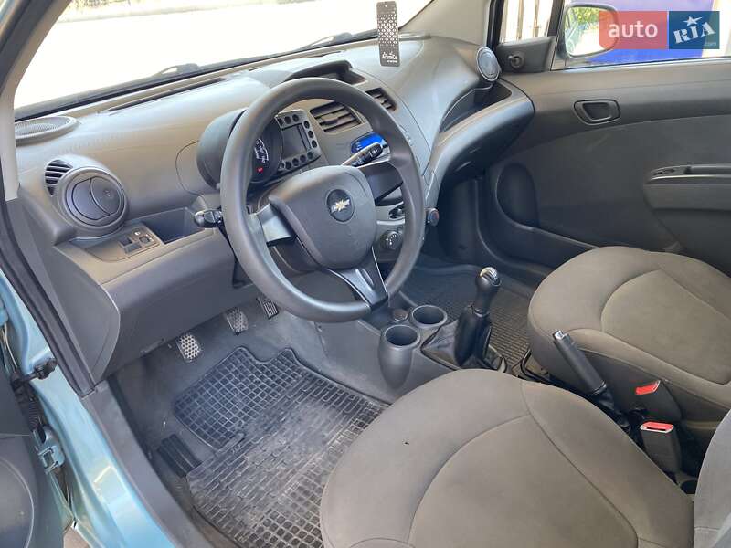 Хэтчбек Chevrolet Spark 2010 в Николаеве