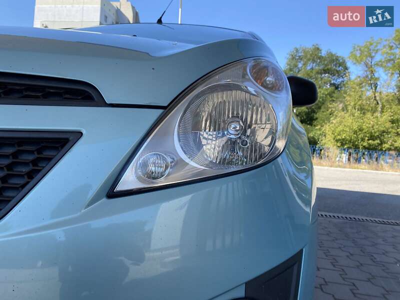 Хэтчбек Chevrolet Spark 2010 в Николаеве