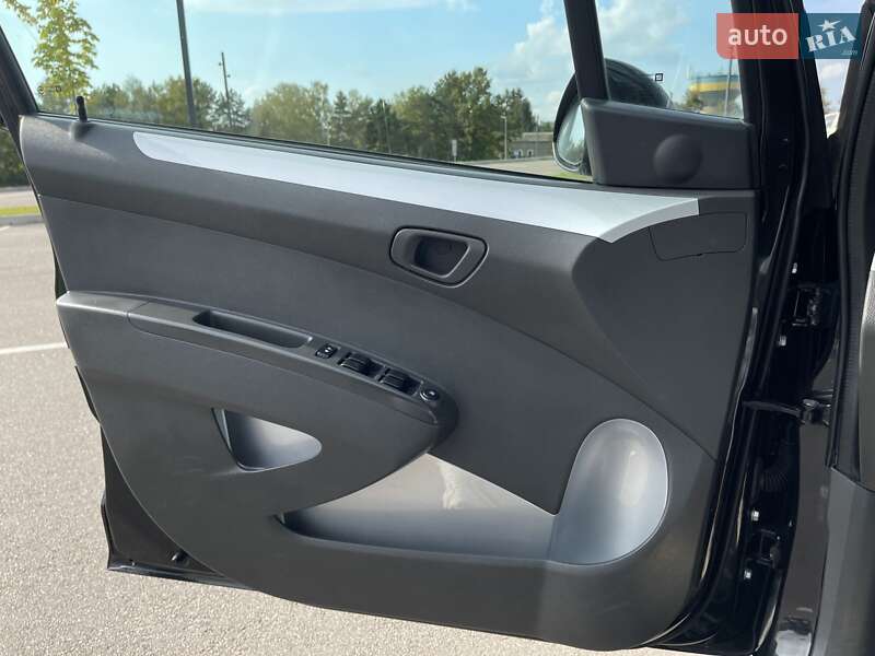 Хэтчбек Chevrolet Spark 2015 в Виннице фото 10 Хэтчбек Chevrolet Spark 2015 в Виннице