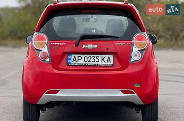 Хэтчбек Chevrolet Spark 2010 в 