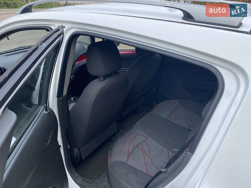 Хэтчбек Chevrolet Spark 2010 в Киеве фото 7 Хэтчбек Chevrolet Spark 2010 в Киеве