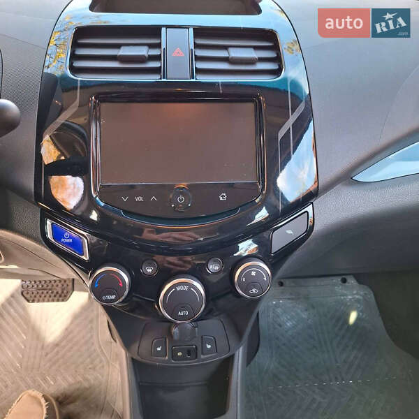 Хетчбек Chevrolet Spark 2013 в Києві фото 12 Хетчбек Chevrolet Spark 2013 в Києві