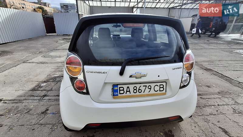 Хэтчбек Chevrolet Spark 2011 в Александрие фото 5 Хэтчбек Chevrolet Spark 2011 в Александрие
