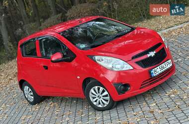 Хетчбек Chevrolet Spark 2011 в Львові