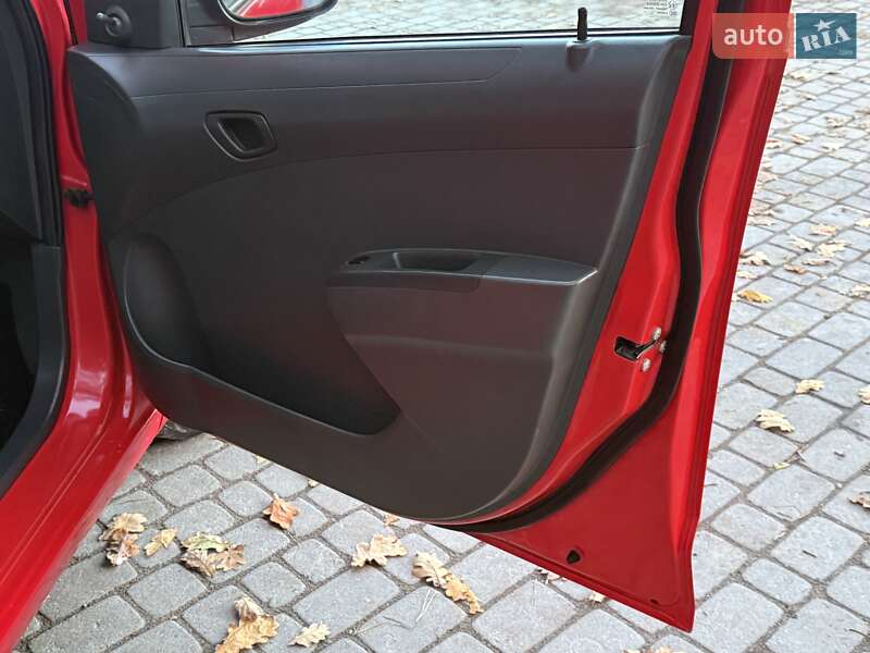 Хетчбек Chevrolet Spark 2011 в Львові фото 33 Хетчбек Chevrolet Spark 2011 в Львові