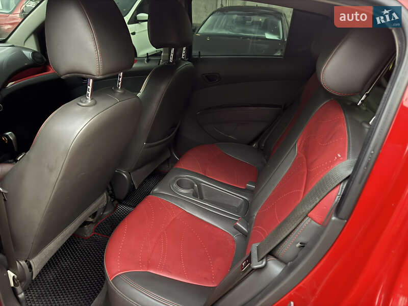 Хэтчбек Chevrolet Spark 2013 в Запорожье фото 5 Хэтчбек Chevrolet Spark 2013 в Запорожье