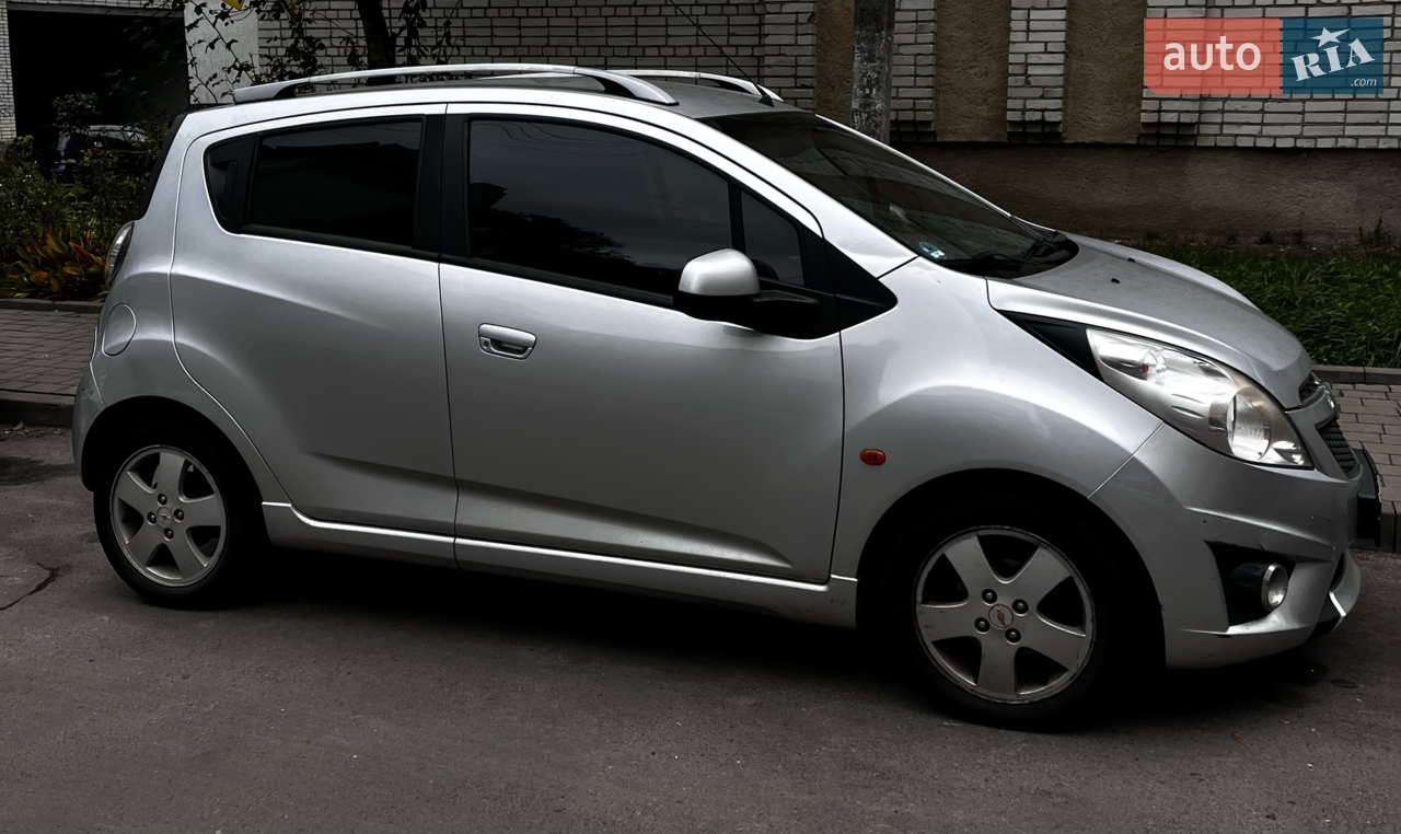 2010 Chevrolet Spark - мініатюра 19