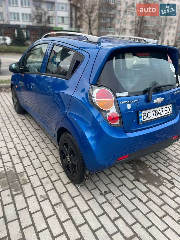 Хэтчбек Chevrolet Spark 2010 в Ивано-Франковске