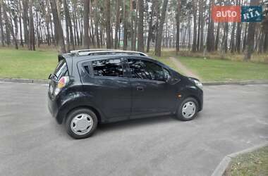 Хэтчбек Chevrolet Spark 2011 в Чернигове