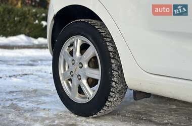 Хетчбек Chevrolet Spark 2012 в Нетішині