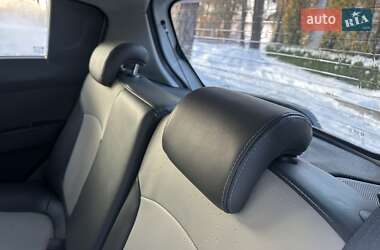 Хетчбек Chevrolet Spark 2012 в Нетішині