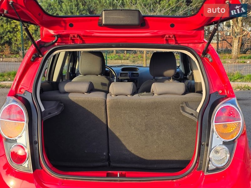 Хэтчбек Chevrolet Spark 2012 в Хмельницком
