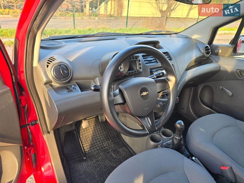 Хэтчбек Chevrolet Spark 2012 в Хмельницком