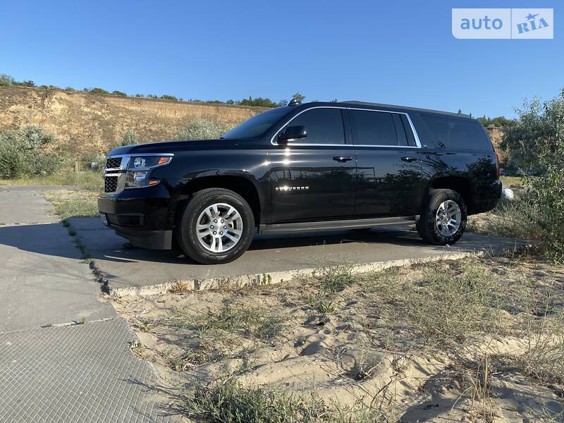 Внедорожник / Кроссовер Chevrolet Suburban 2015 в Одессе