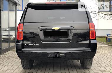 Внедорожник / Кроссовер Chevrolet Suburban 2015 в Львове