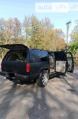 Позашляховик / Кросовер Chevrolet Suburban 1999 в 