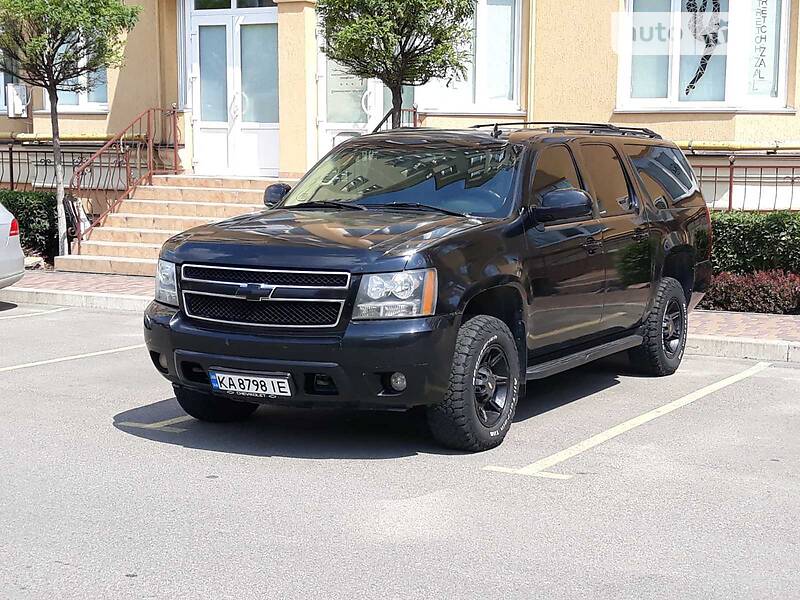 Позашляховик / Кросовер Chevrolet Suburban 2007 в 