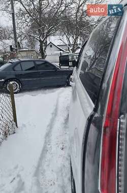 Внедорожник / Кроссовер Chevrolet Suburban 2017 в Киеве